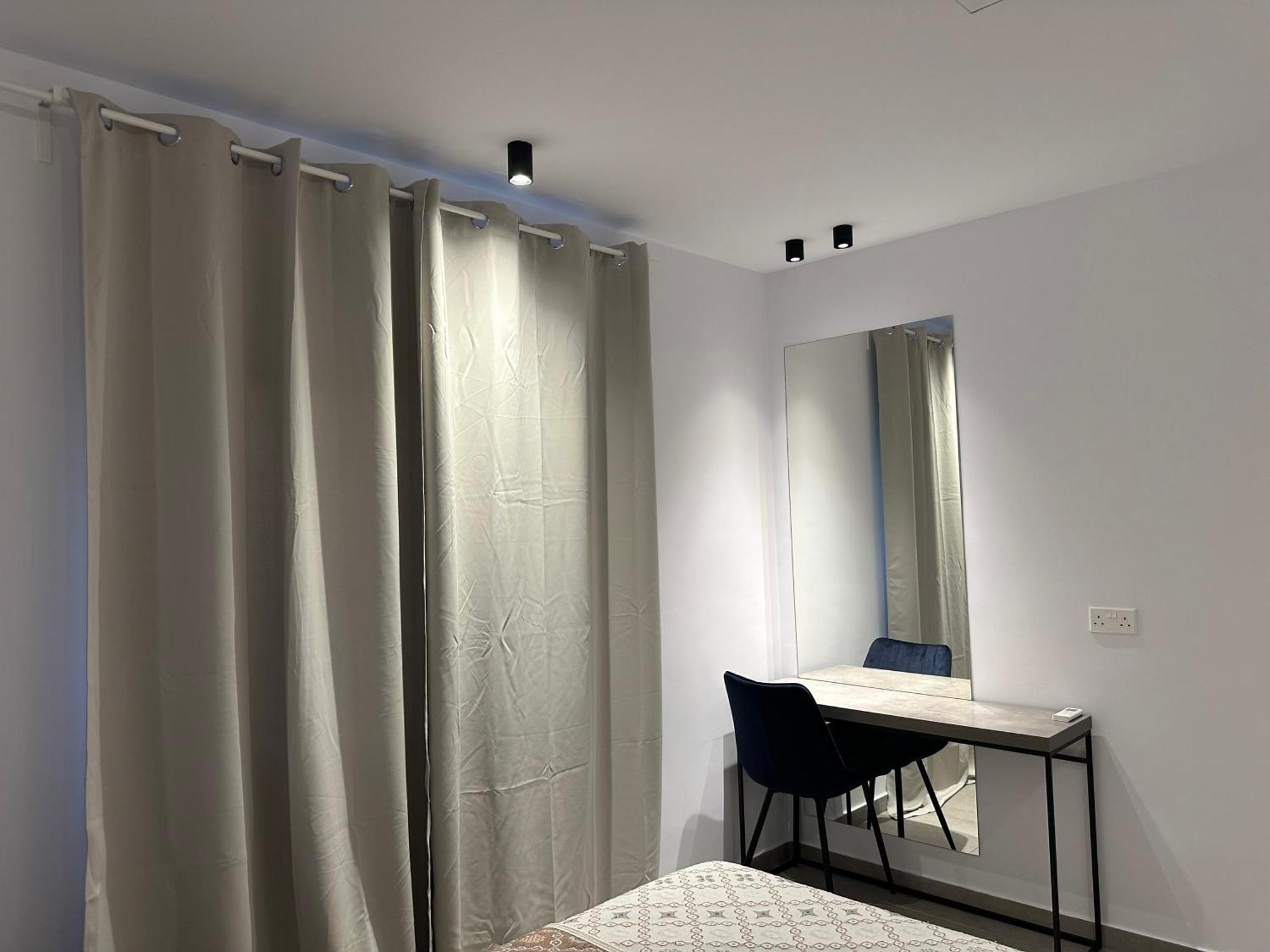 Royal Sunset Studios & Apartments Limassol Exteriör bild
